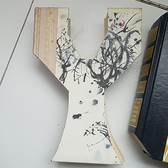 Book Letters - Picture 3 of 5